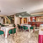 Dreamhotel 4* Appiano Gentile