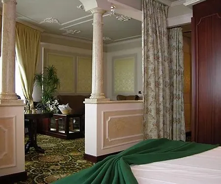 Dreamhotel 4*