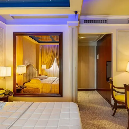 Dreamhotel Hotel 4*