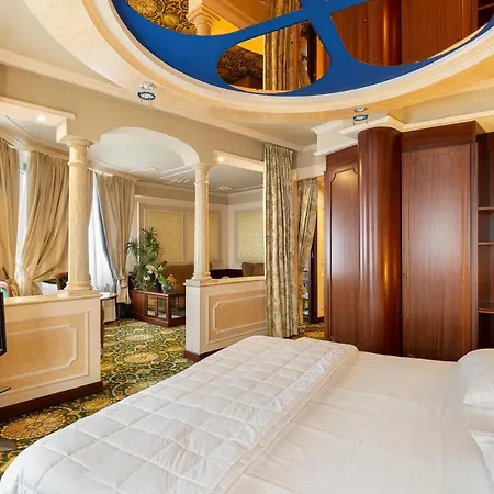 ドリームホテル ホテル