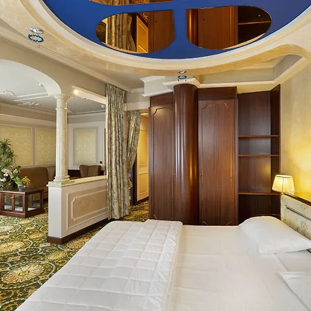 ドリームホテル ホテル