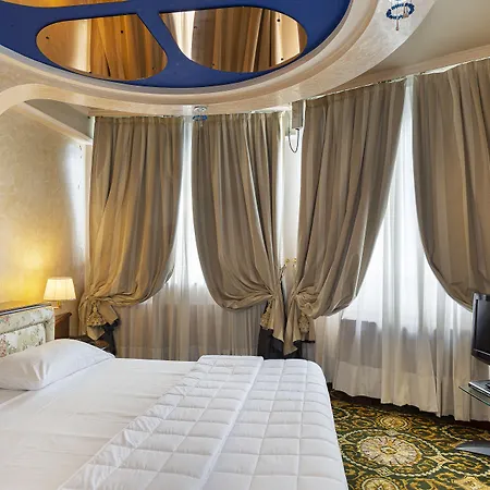 Hotel Dreamhotel 4*
