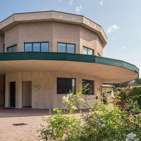 ドリームホテル