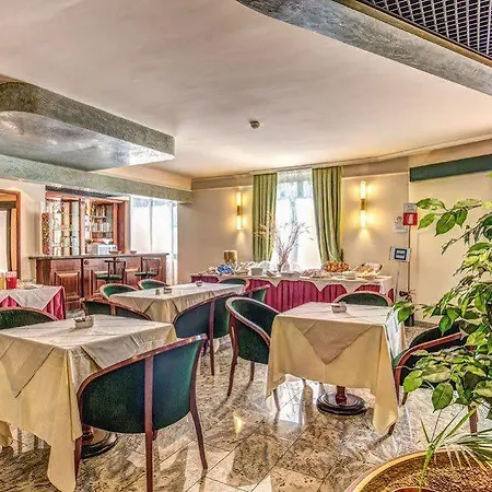 ドリームホテル